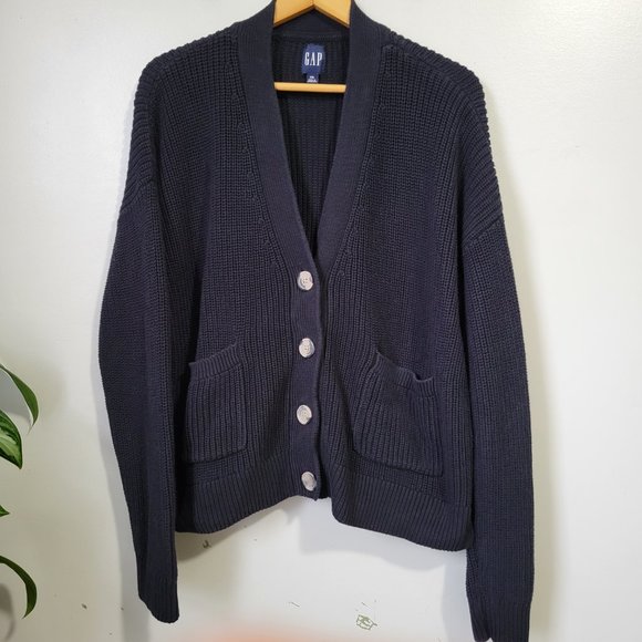GAP Sweaters - EUC GAP BLACK CHUNKY DEEP V BUTTON DOWN SWEATER CARDIGAN SZ XXL